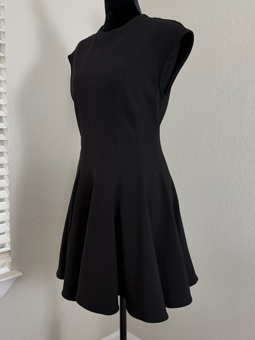 NWT Gianni Bini Parisian Fit & Flare Mini Dress Black 8 Formal MSRP $159 - Picture 8 of 13